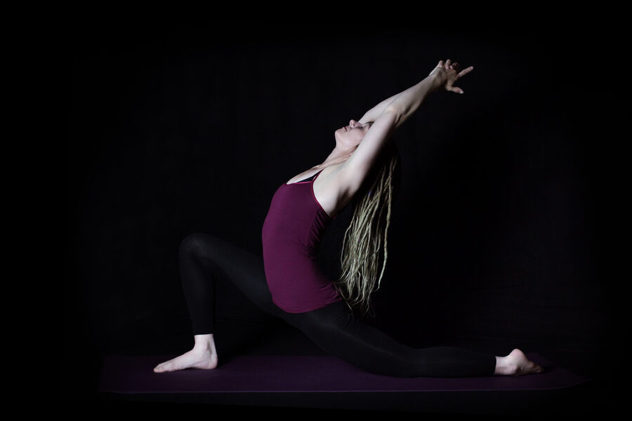 Romy bei Yoga und Meditation